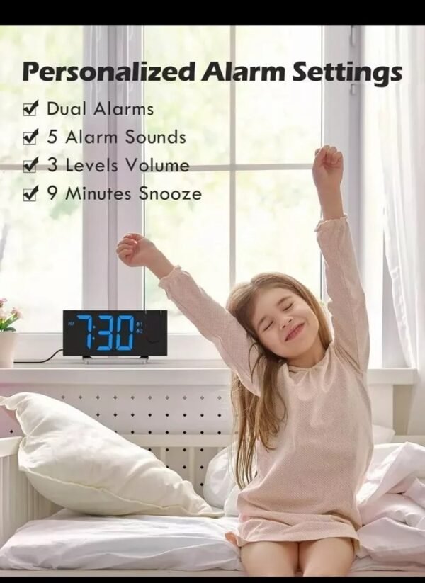 Projection Alarm Clock Curved FM Radio Dual Alarm USB Charging Switchable HM353C - Image 2
